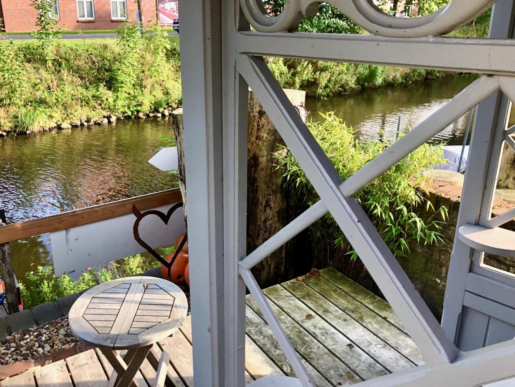 Gaestehaus Kajuete Direkt Am Wasser Friedrichstadt Dış mekan fotoğraf