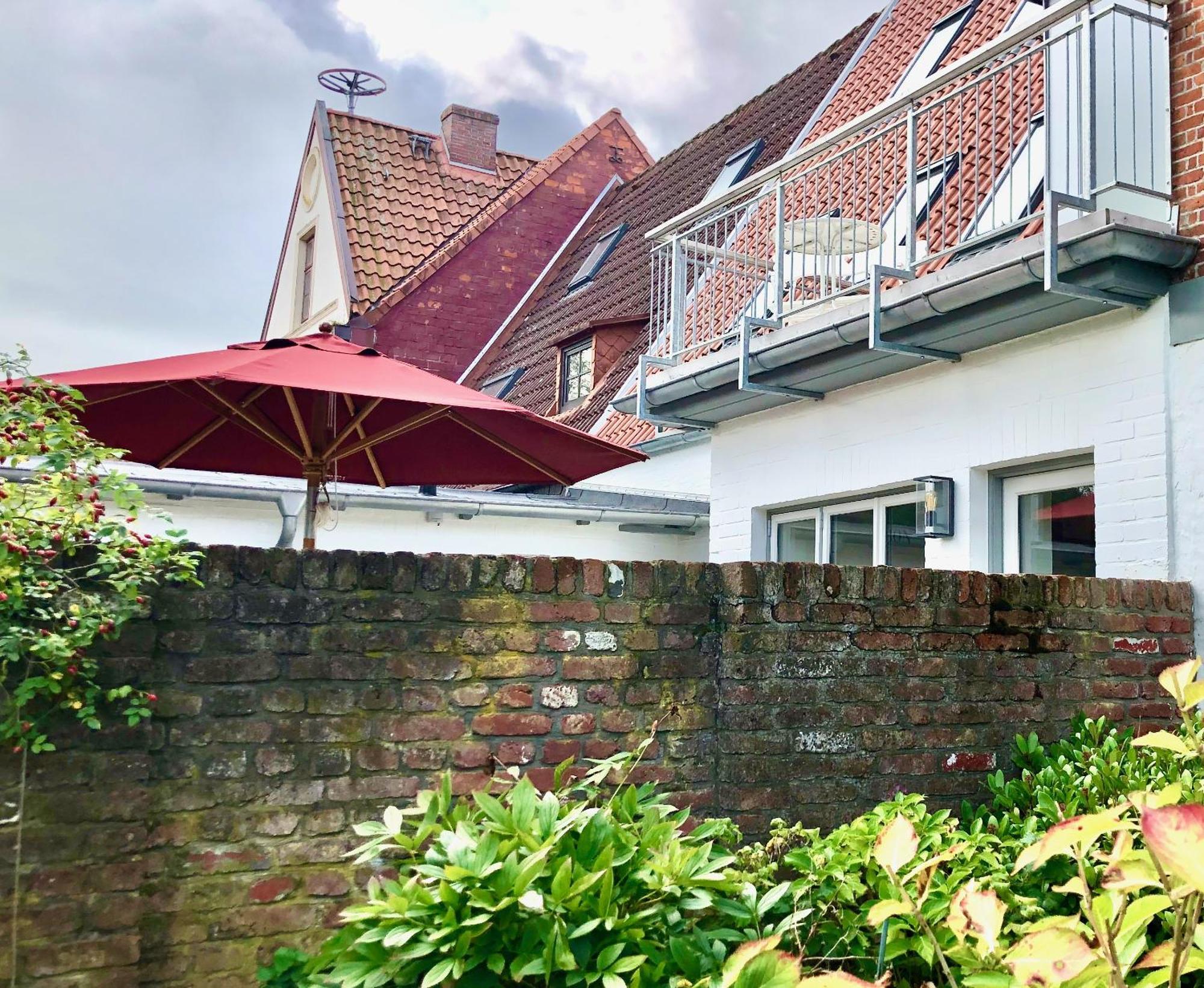 Gaestehaus Kajuete Direkt Am Wasser Friedrichstadt Dış mekan fotoğraf