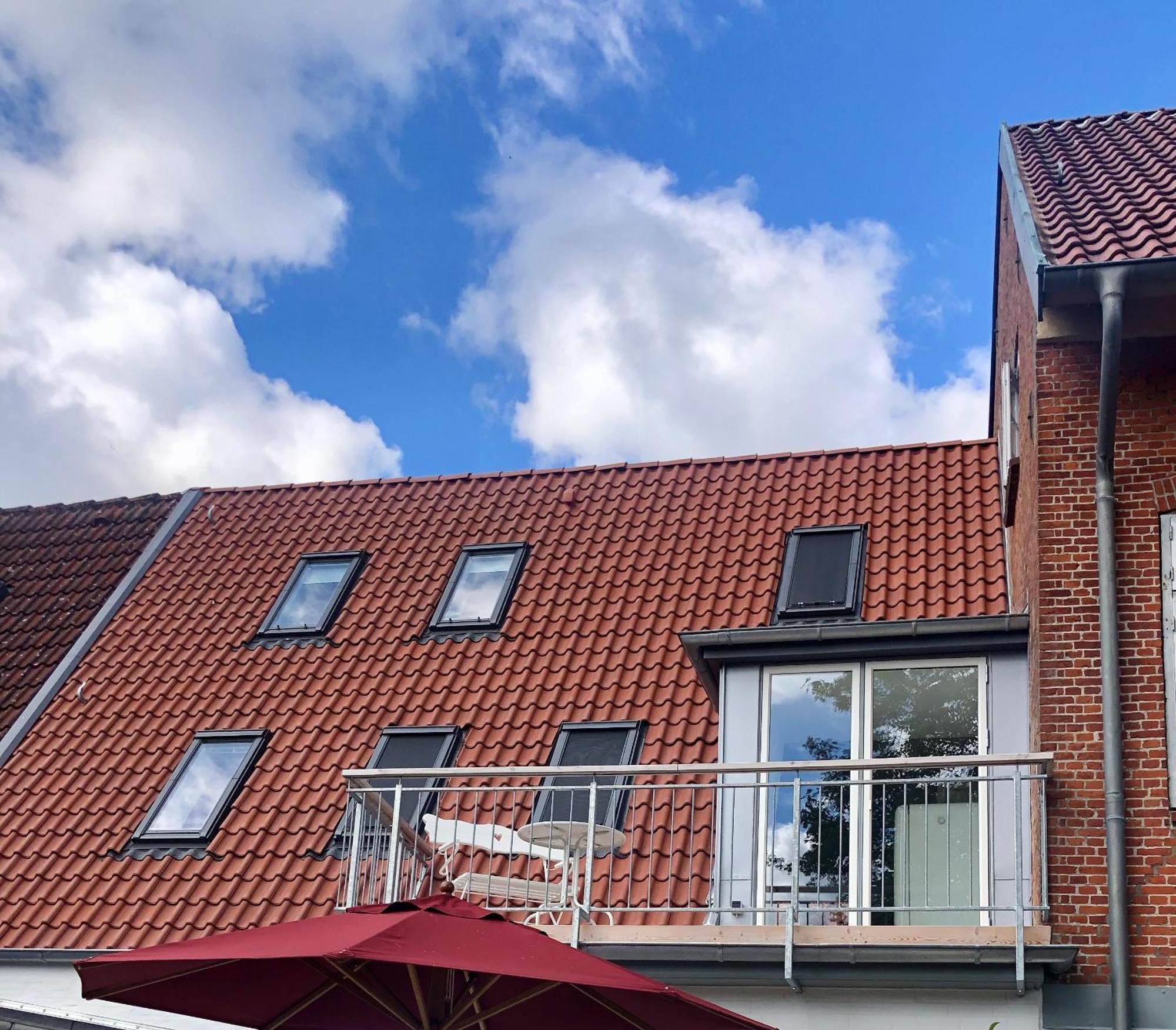 Gaestehaus Kajuete Direkt Am Wasser Friedrichstadt Dış mekan fotoğraf